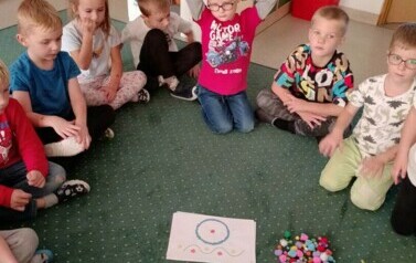 Projekty, zajęcia edukacyjne, innowacja Mądrzy Rodzice &bdquo;Jedyneczki&rdquo; 26