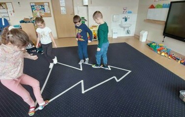 Projekty, zajęcia edukacyjne, innowacja Mądrzy Rodzice &bdquo;Jedyneczki&rdquo; 85