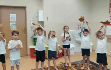 Projekty, zajęcia edukacyjne, innowacja Mądrzy Rodzice &bdquo;Jedyneczki&rdquo; 118